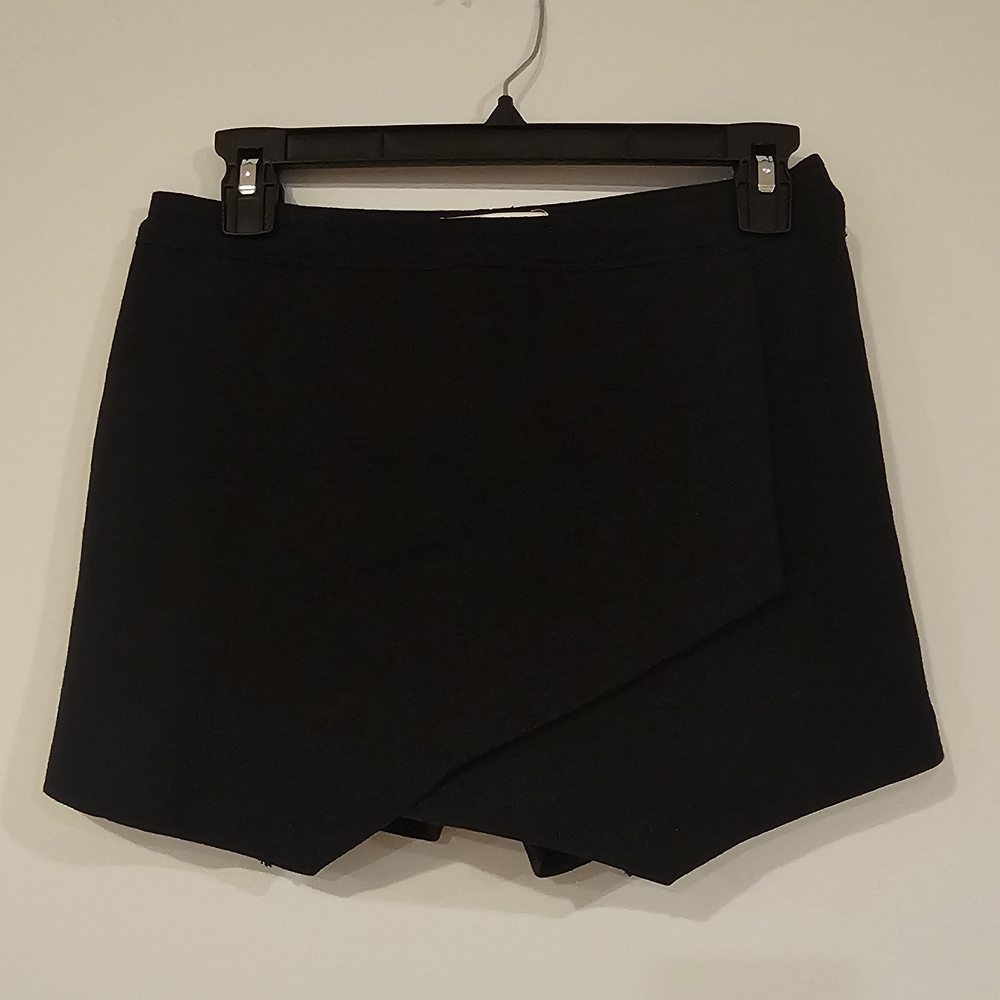 Abercrombie & Fitch Elegant Black Skort